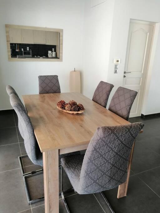 Manolis Loft Appartement Piraeus Buitenkant foto